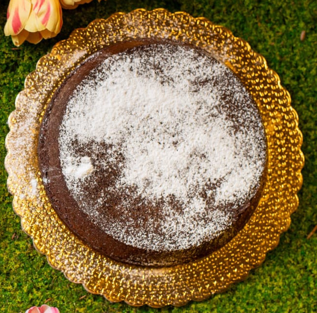 TORTA  AL CIOCCOLATO E MANDORLE