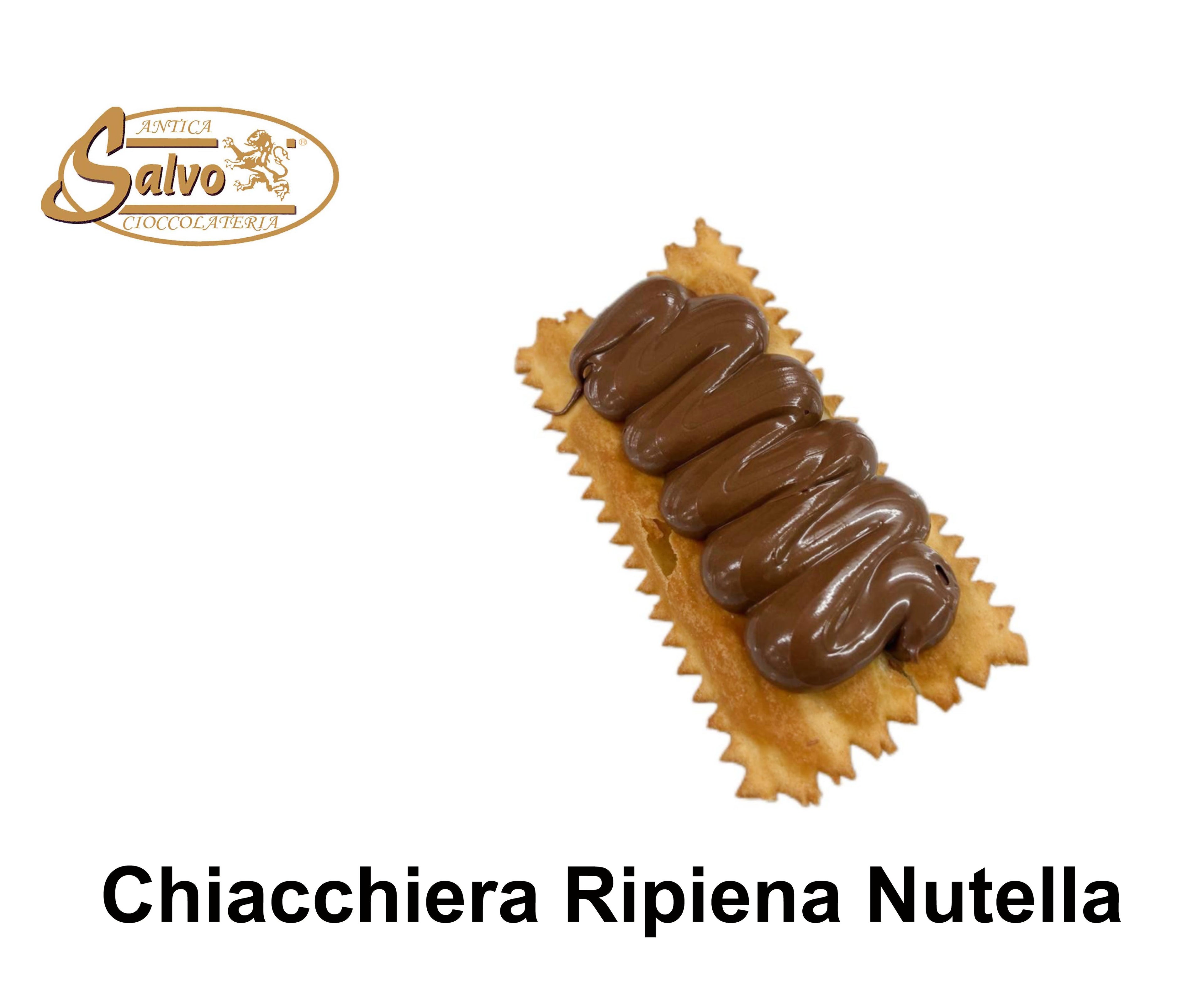 Salvo Chiacchiere di carnevale al latte ripiena di Nutella