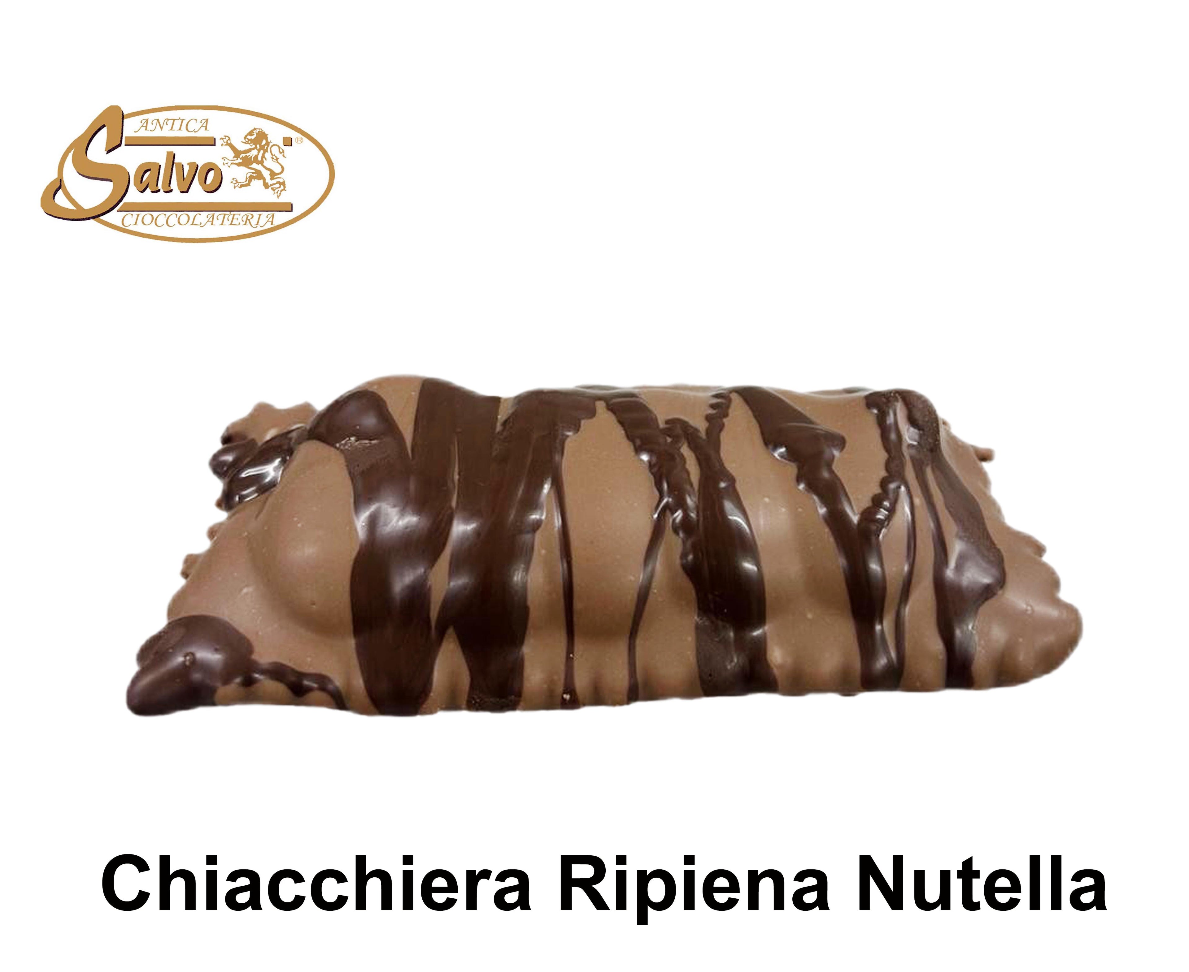 Salvo Chiacchiere di carnevale al latte ripiena di Nutella