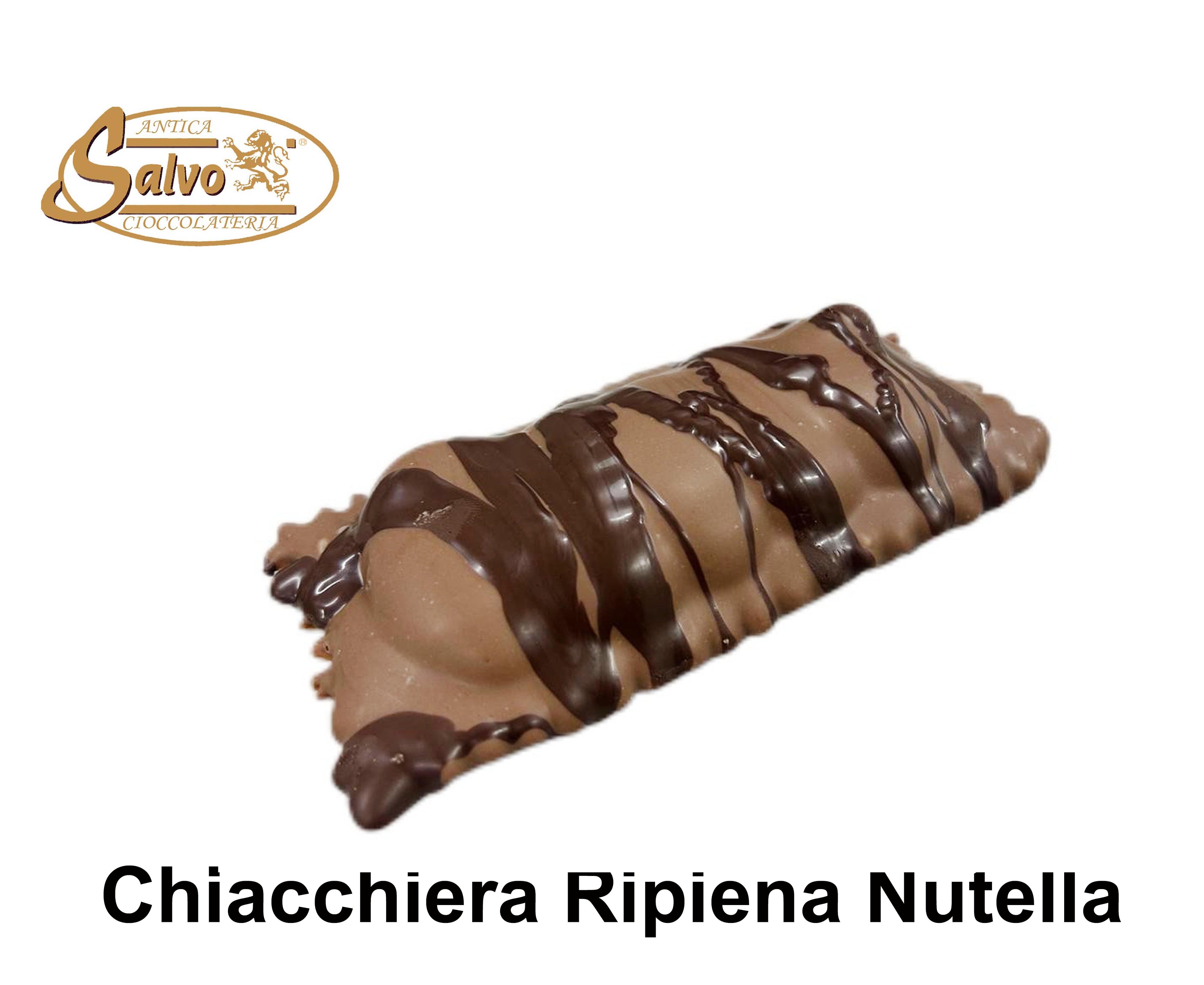 Salvo Chiacchiere di carnevale al latte ripiena di Nutella