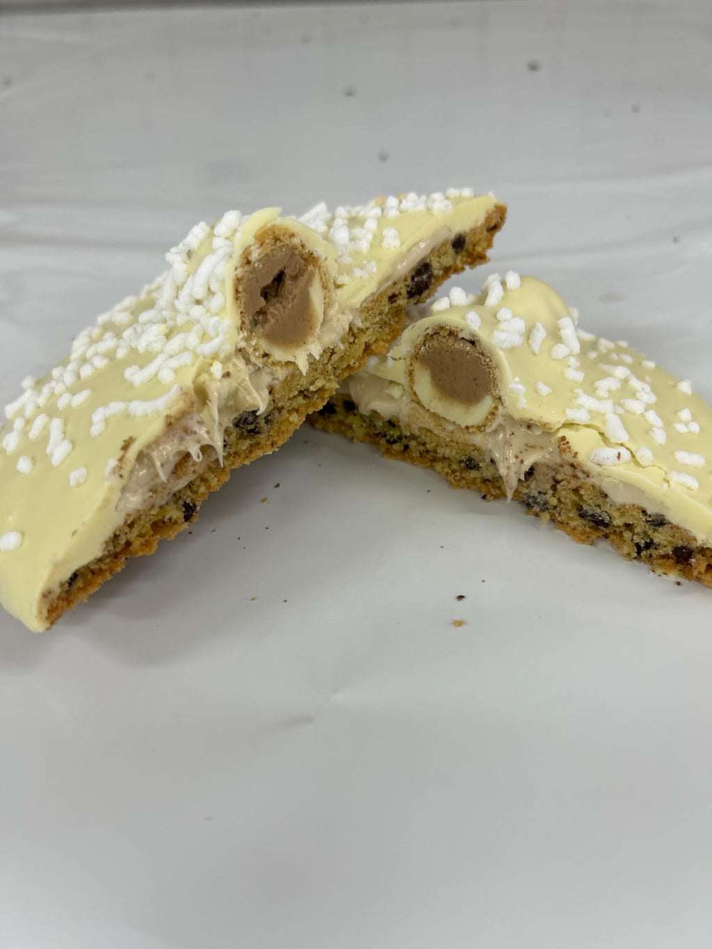 CRUMBL COOKIES HIPP