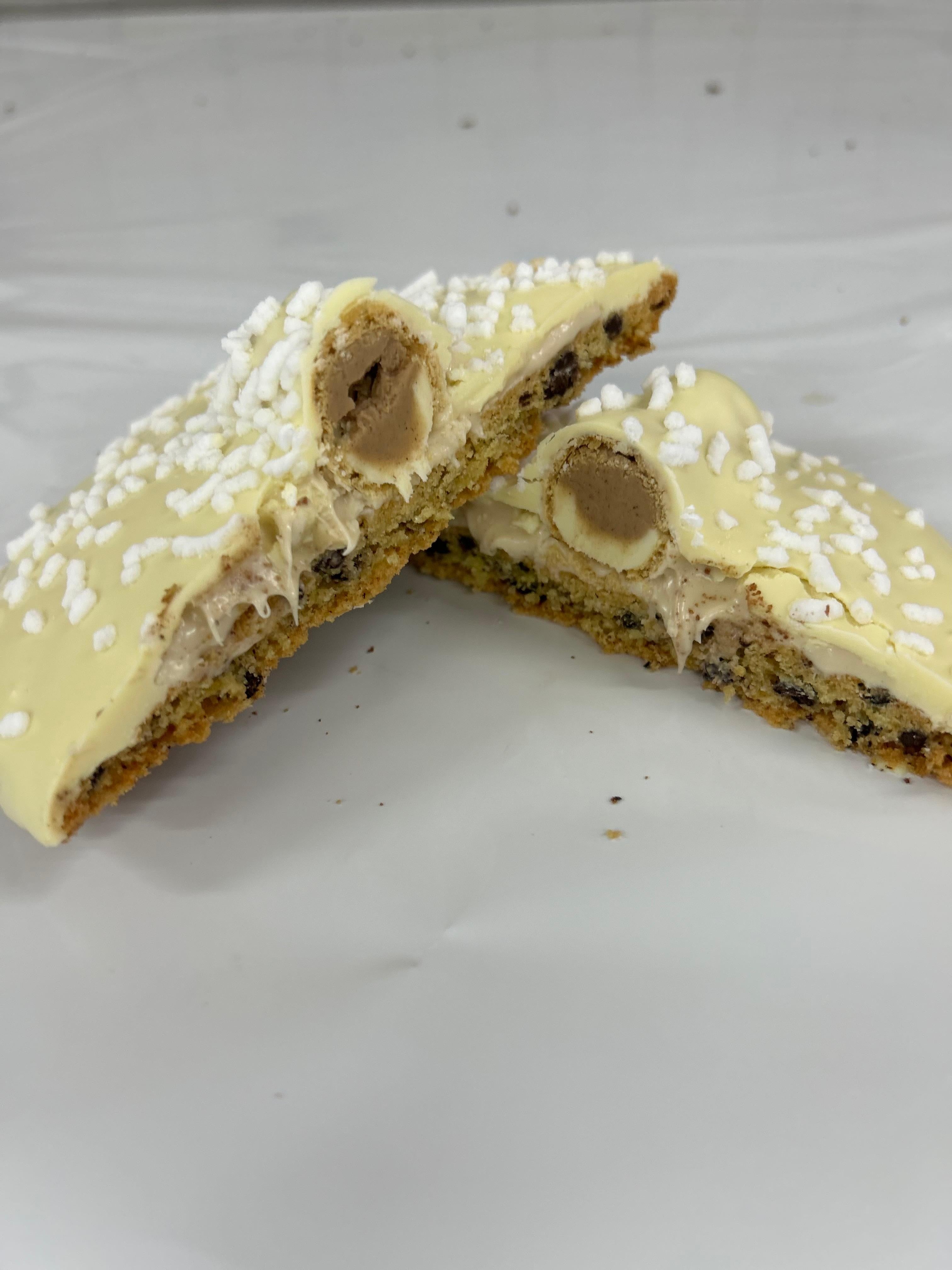 CRUMBL COOKIES HIPP