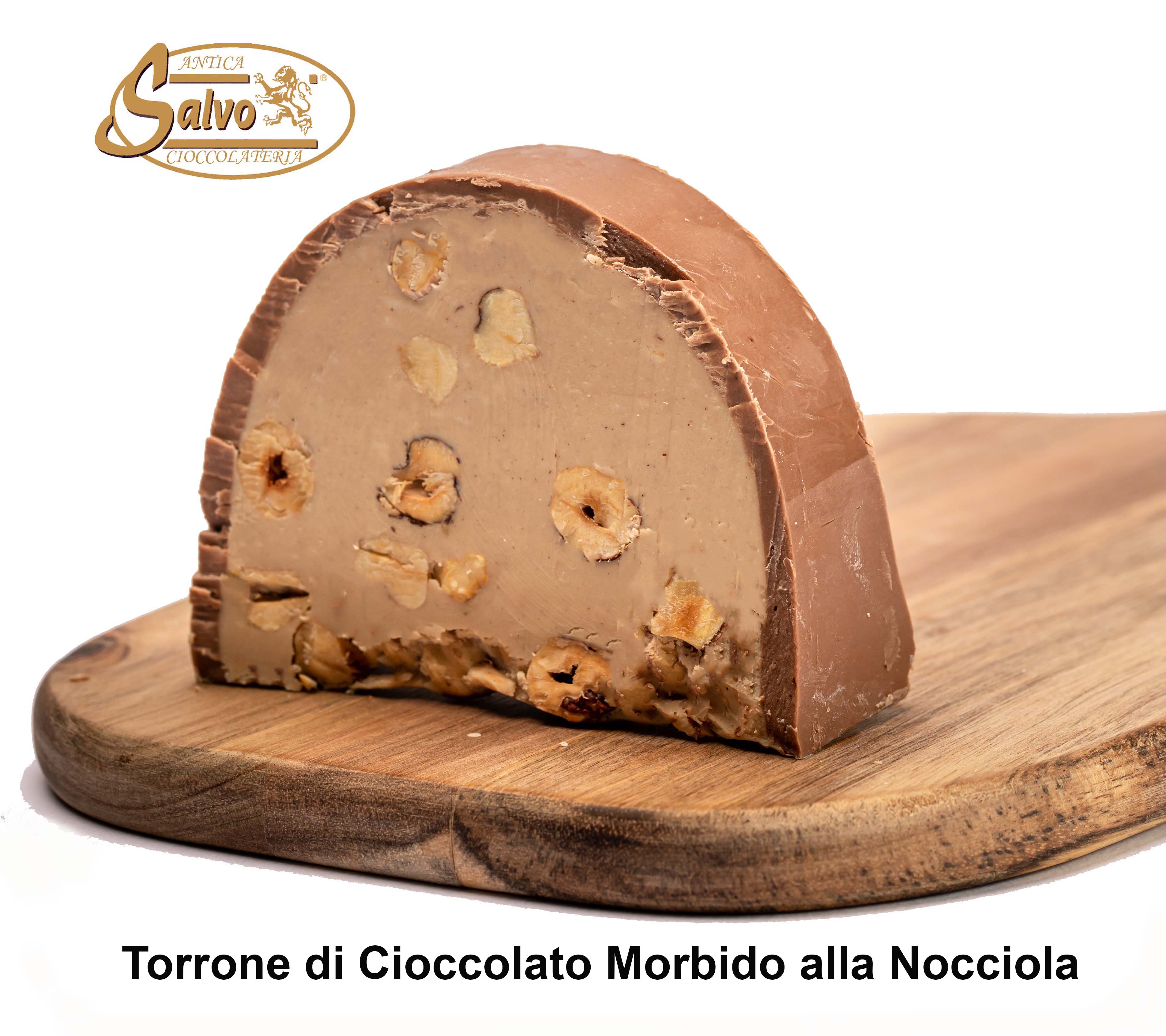 Torrone di cioccolato morbido alla Nocciola a fette