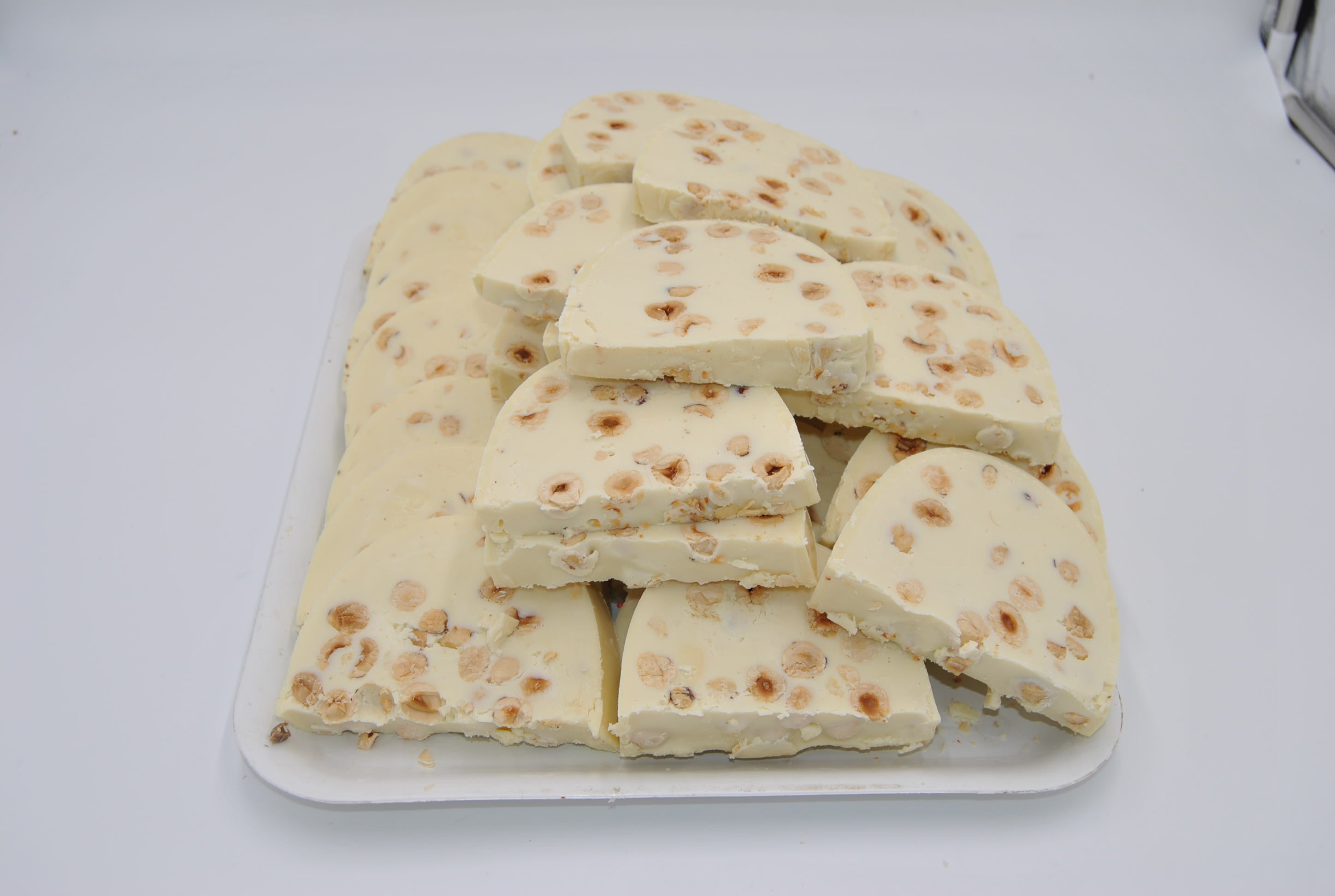 Torrone di cioccolato morbido al Galak a fette
