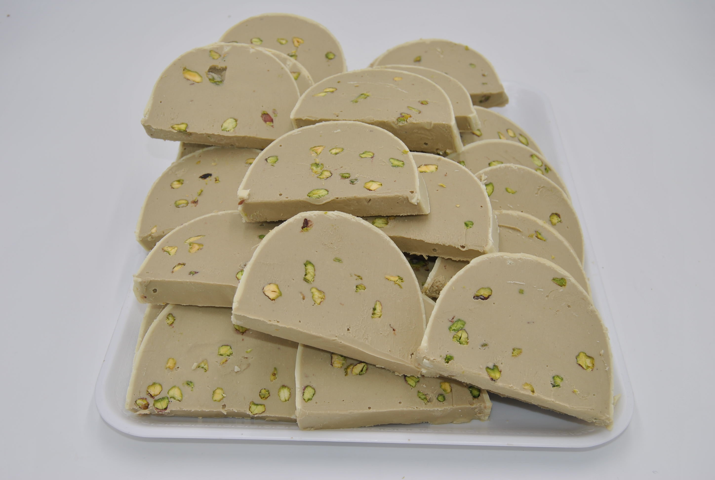 Torrone di cioccolato morbido al Pistacchio a fette