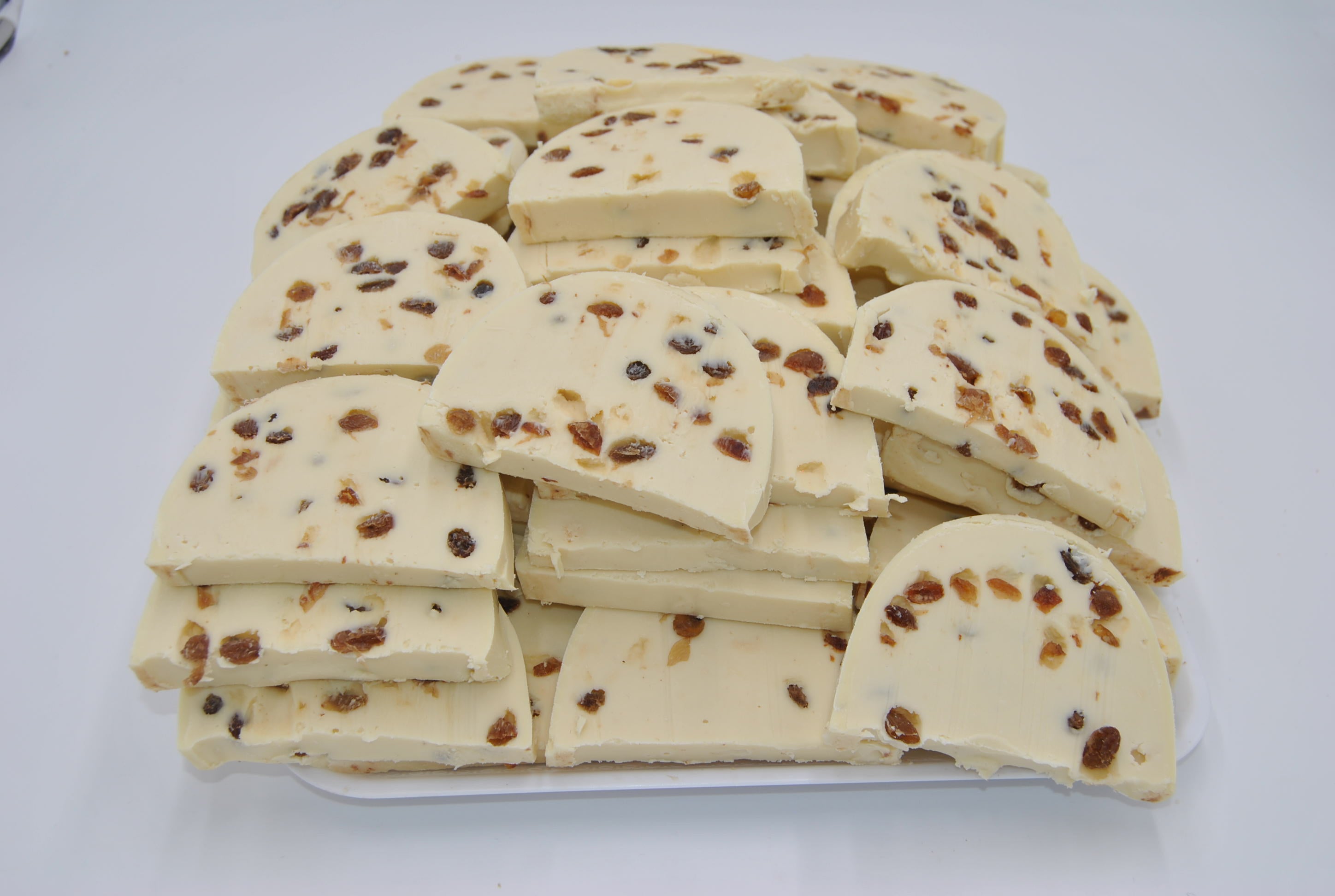 Torrone di cioccolato morbido al Rhum a fette