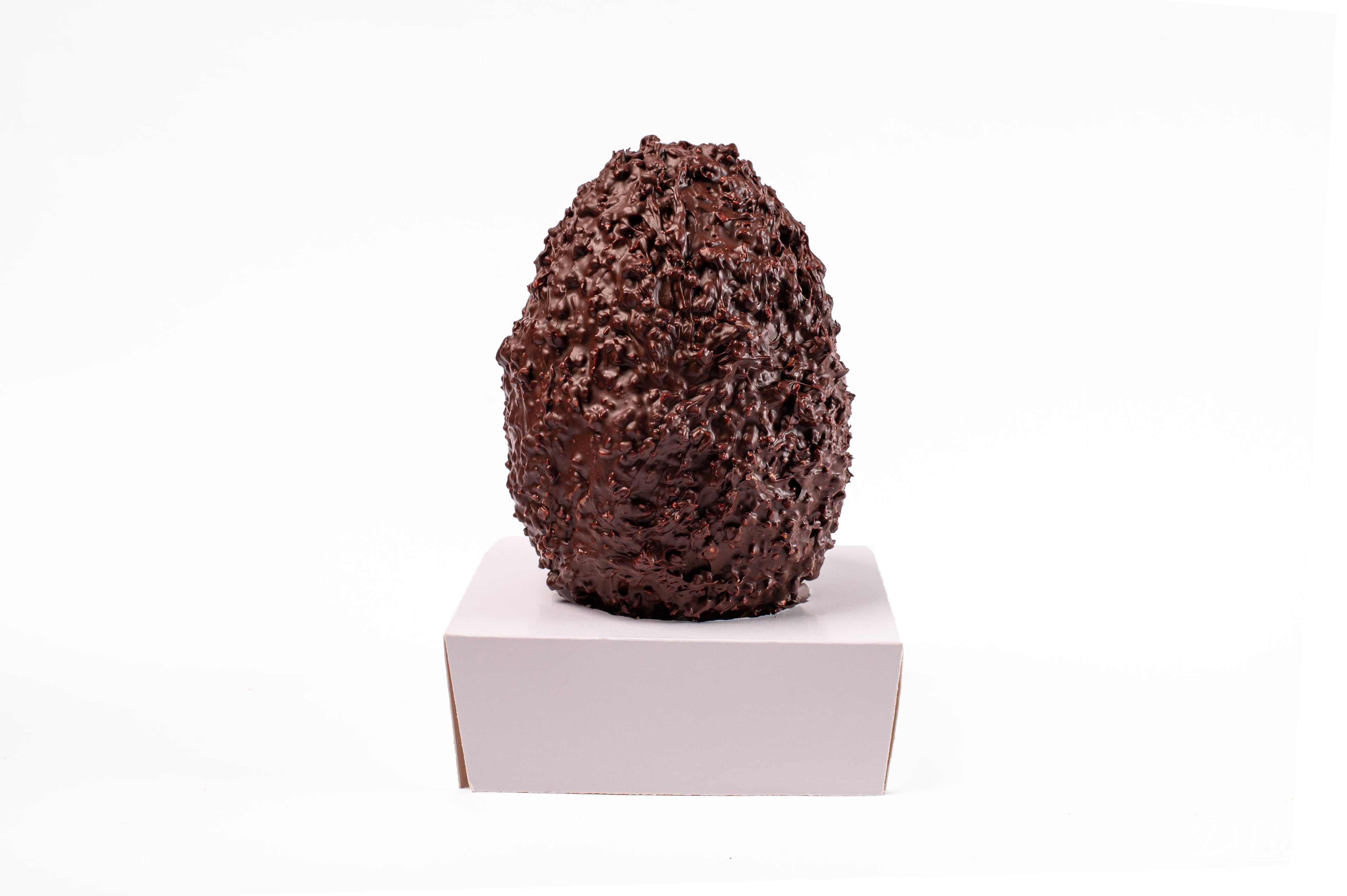 Uovo Nocciolato ripieno di crema fondente GR.650